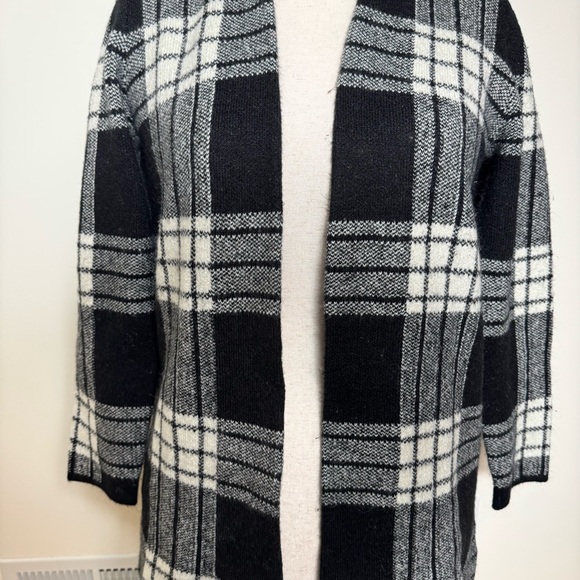 Talbots Black and White Plaid Cardigan - Picture 3 of 6